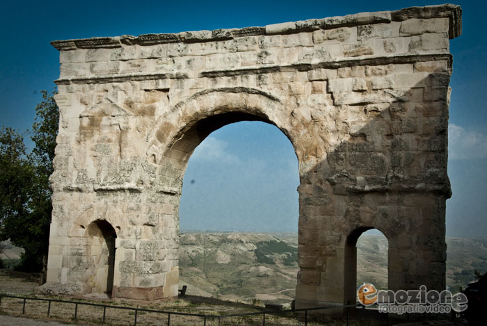 _dsc0199 Arco romano del siglo II ( Medinaceli ) "ciudad del cielo"