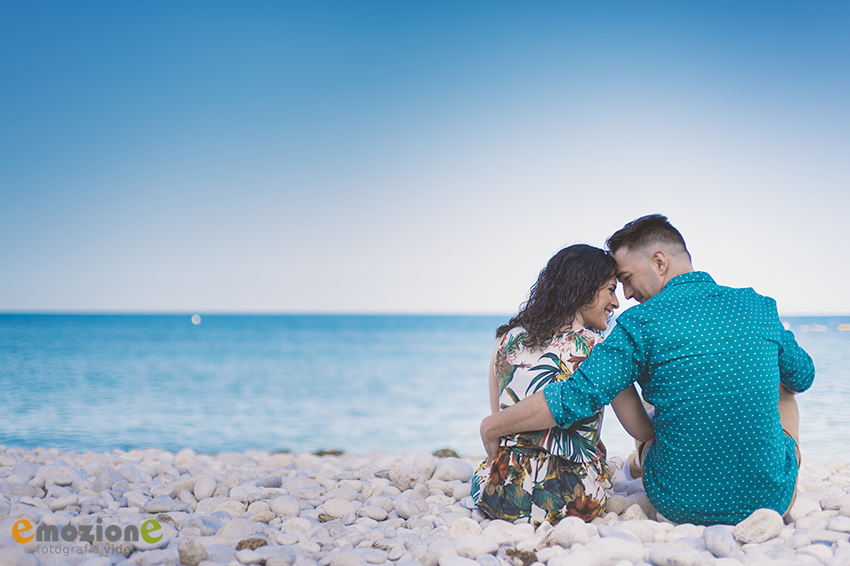 fotos de preboda en pueblo Mediterraneo